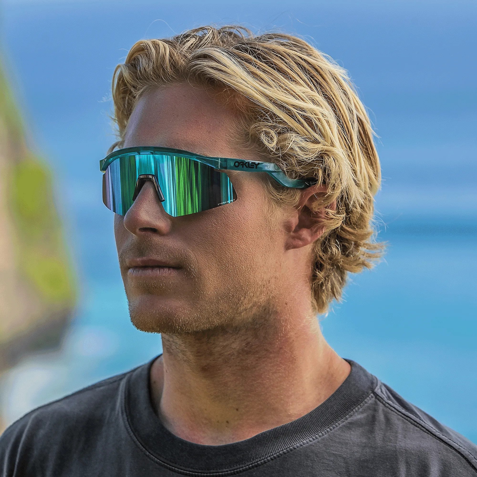0OO9229__922901__PREMIUM__shad__adv